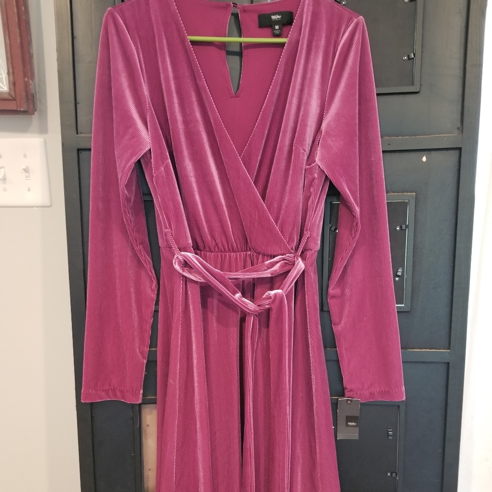 PINK VELVET